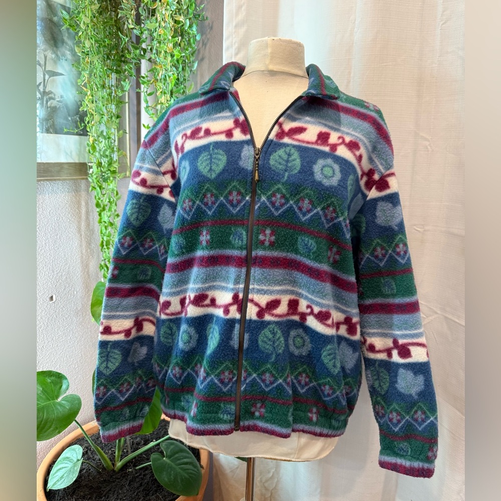 Vintage 90’s Teddi Plant Fleece Jacket w/ Brass zipper.